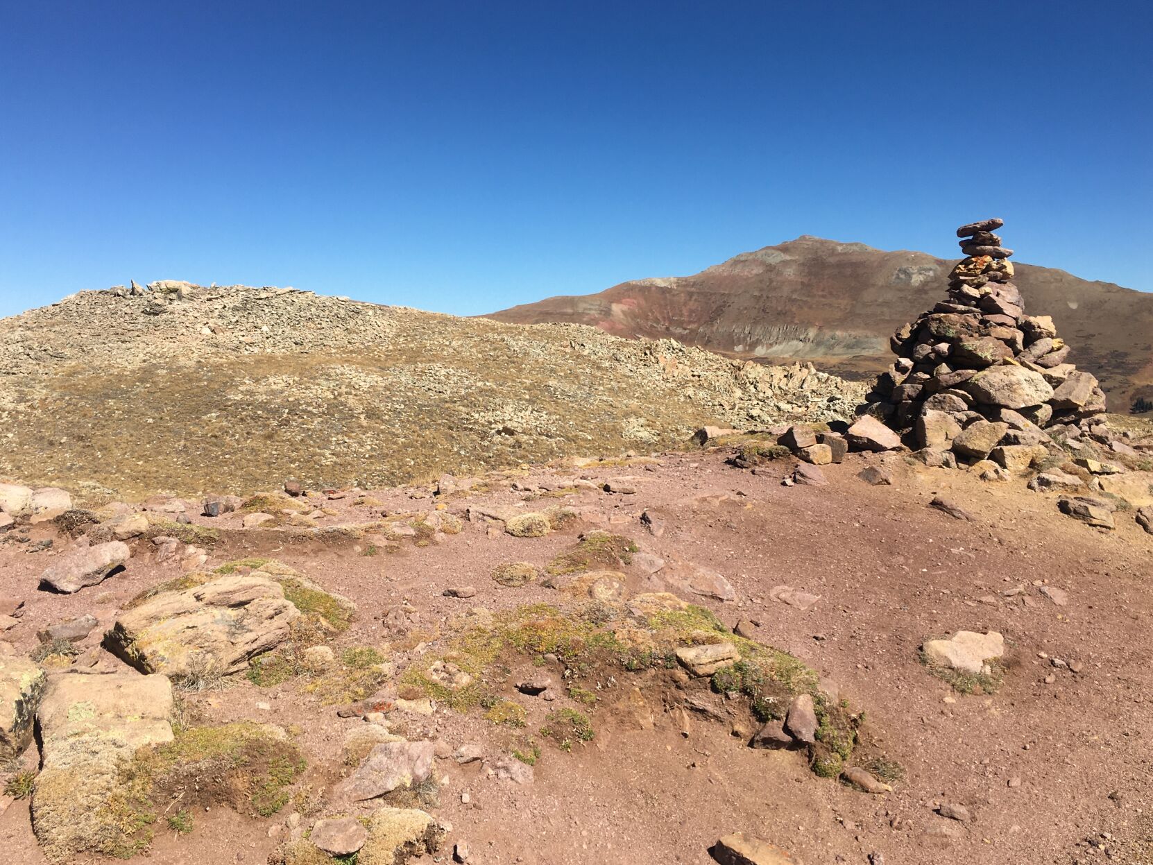 Elk Ridge high point with cairn 3.JPG